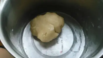 Make Milk piercing cookies step 4