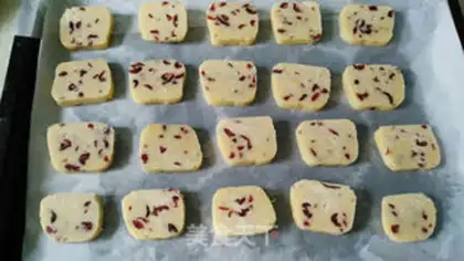 Make Cranberry cookies step 10