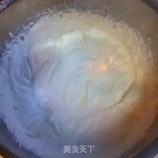 Make Berry mousse cake step 4