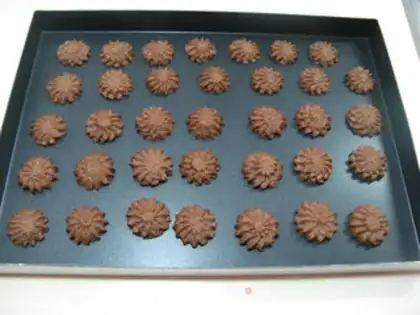 Make Light cream cocoa cookies step 10