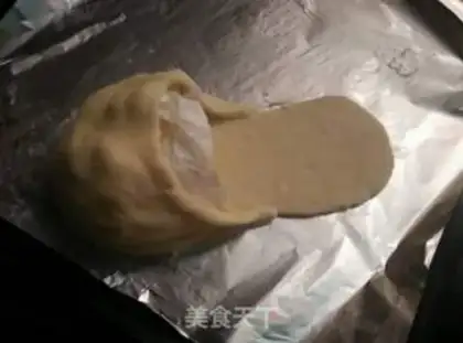 Make Shoes bread step 3