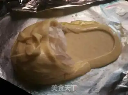 Make Shoes bread step 5