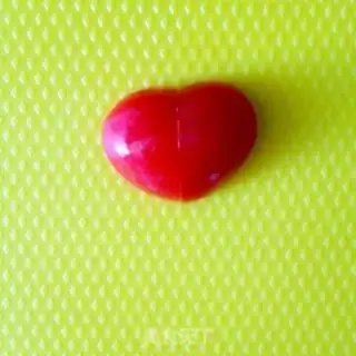Make Tomato love and rose step 4