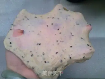Make Black sesame oatmeal toast step 4