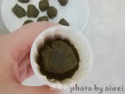 Make Green bean cake step 12