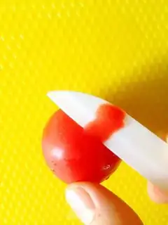 Make Tomato love and rose step 5