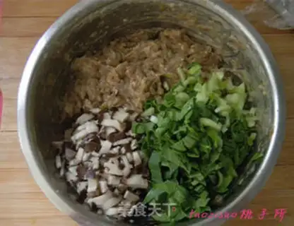 Make Frozen chicken gravy buns step 5