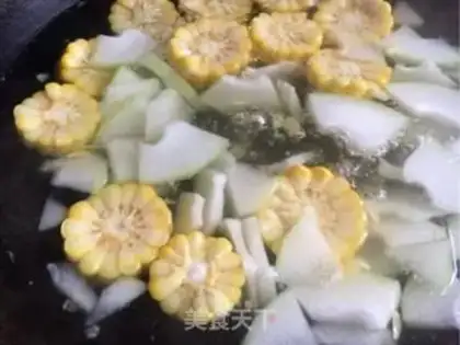 Make Pumpkin pickled corn soup step 2