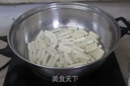 Make Cheese and macaroni step 1