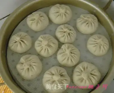 Make Frozen chicken gravy buns step 8