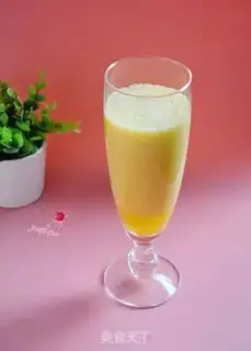 Make Champagne orange pear juice step 5