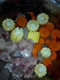 Make Carrot corn chop soup step 2