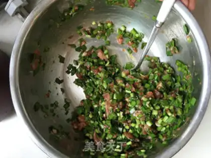 Make Sea intestinal paste dumplings step 4