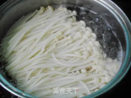 Make Golden mushrooms with Dutch beans step 4