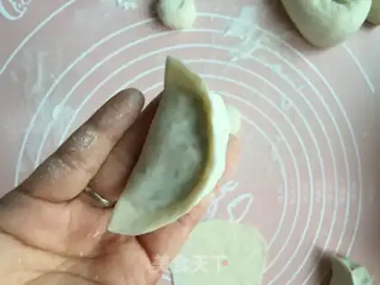 Make Sea intestinal paste dumplings step 5