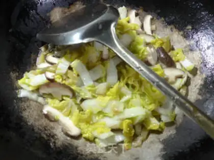 Make Squeeze the mushrooms and make the dolls step 9