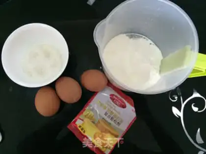 Make Egg yolk step 0