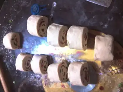Make An onion roll step 5
