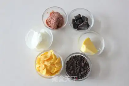 Make Double ice cream cake step 0