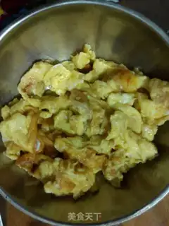 Make Scrambled eggs step 3
