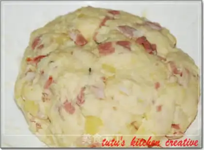 Make Bacon potato sesame cake step 2