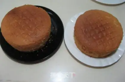 Make Roses with sponge cakes step 18