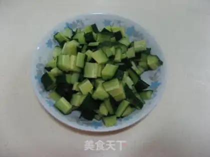 Make Hot cucumber juice step 1