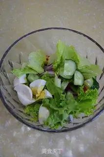 Make Fresh tuna salad step 2