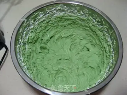 Make Roses with sponge cakes step 25