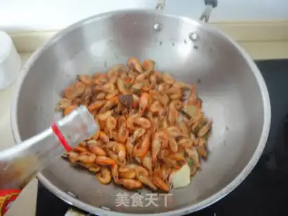 Make Shanghai oiled shrimp step 7