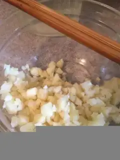 Make Spicy chicken step 1