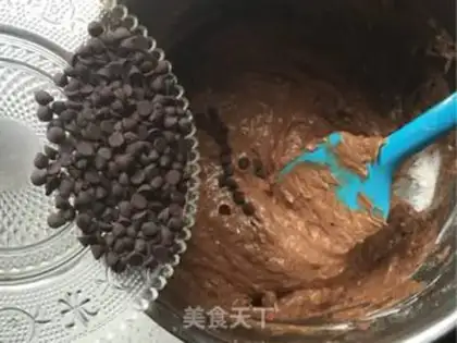 Make Chocolate cupcakes step 4