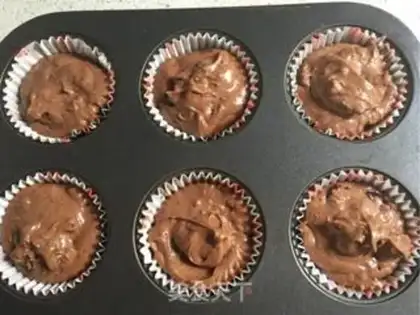 Make Chocolate cupcakes step 5