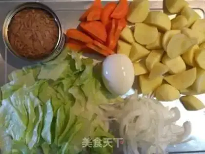 Make Spud salad step 0