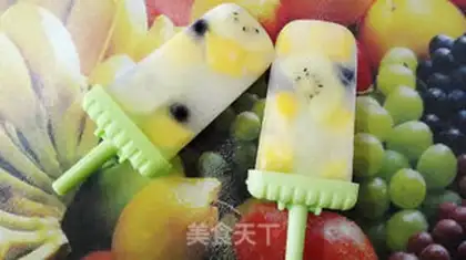 Make Fruit popsicles step 8
