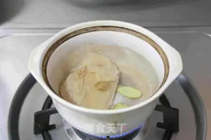 Make Onions with chicken silk step 1