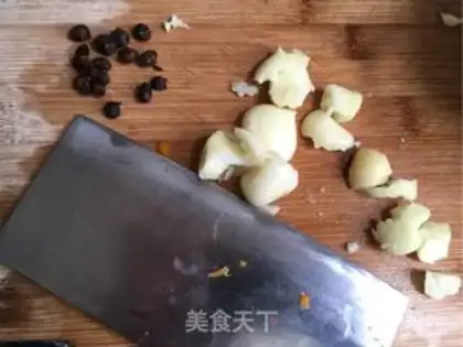 Make Pumpkin with garlic step 1