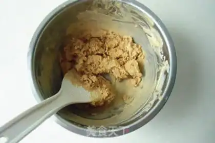 Make Coffee ice cream rolls step 9