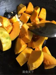 Make Pumpkin with garlic step 4
