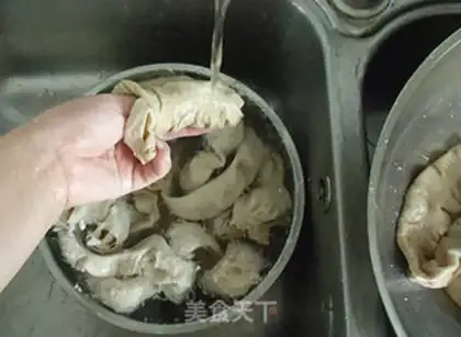 Make Pepper intestines step 1