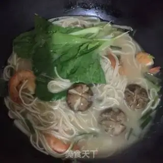 Make Shrimp noodles step 6