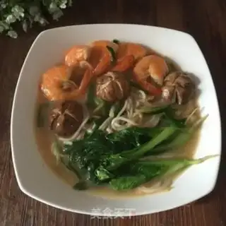 Make Shrimp noodles step 7