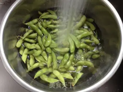 Make Salt-water beans step 1