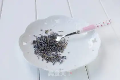Make Lavender lemon tea step 0