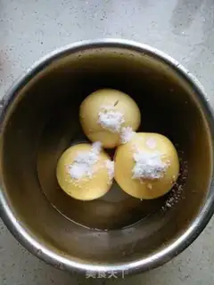 Make Orange pear juice step 1