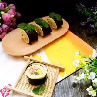 Make Toast sushi step 9