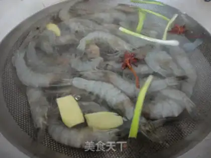 Make Boiled shrimp step 1