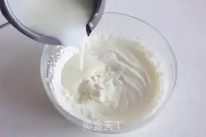 Make Yogurt mousse step 7