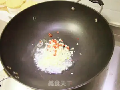 Make Gold and silver garlic steaming dolls step 4