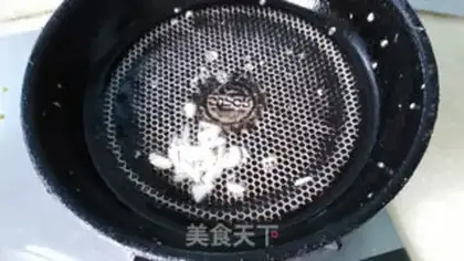Make Autumn fried eggs step 5